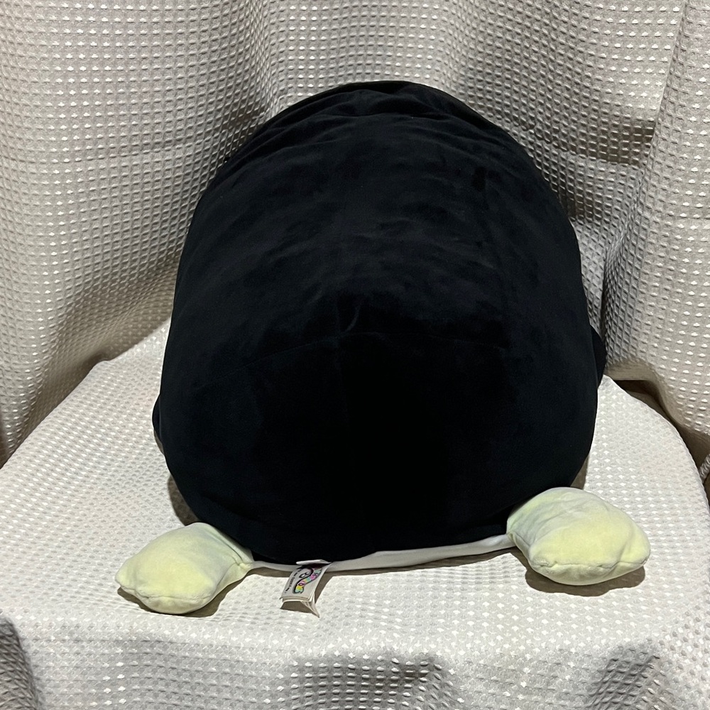 Squishmallows 18” Justice Exclusive Black and White Penguin Plush - Picture 3 of 6